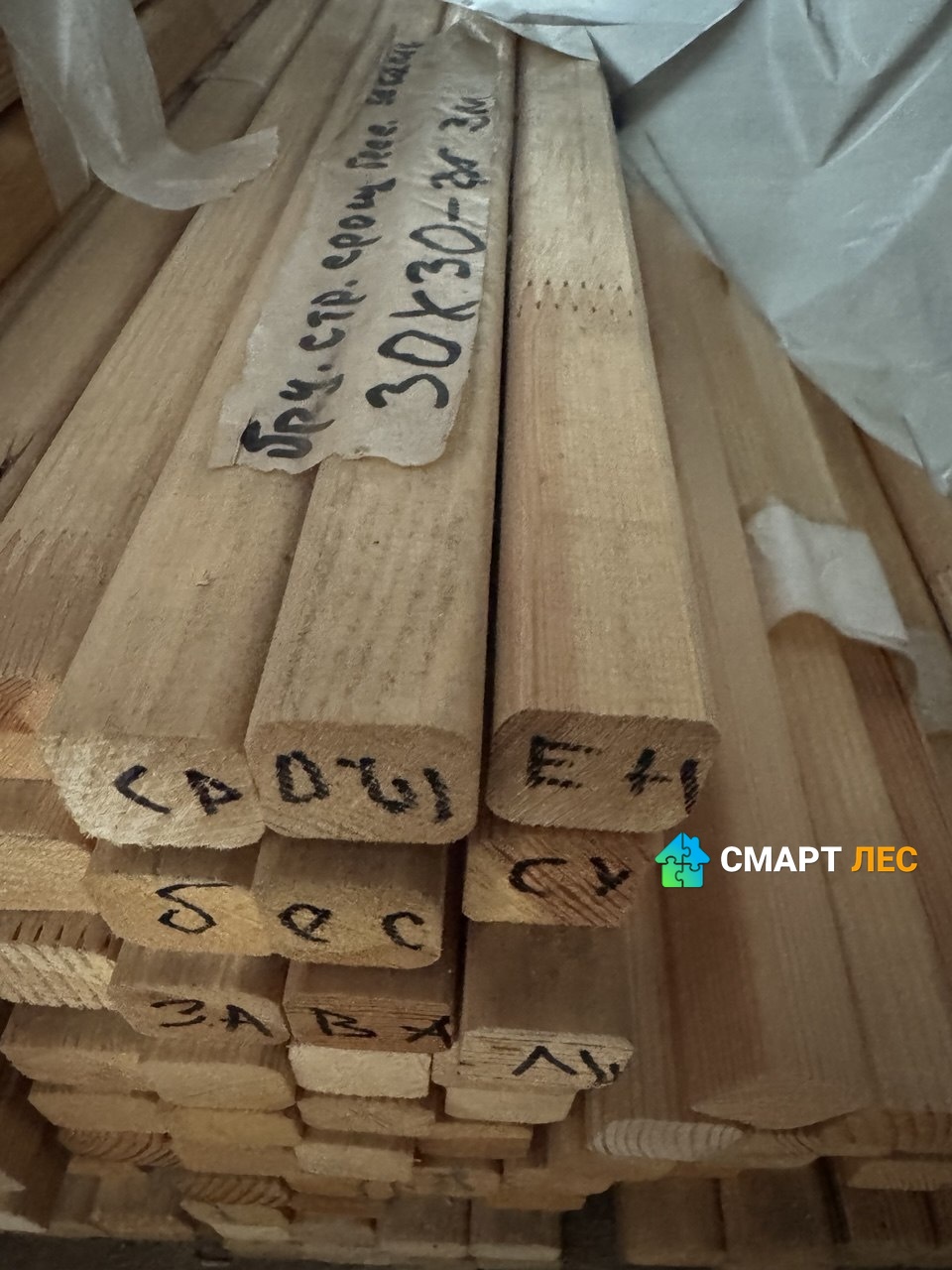 Брусок строганный срощенный бессучковый завальцованный 30х30х3000 фото 2